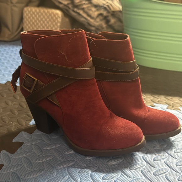 Maroon red booties - Picture 9 of 11